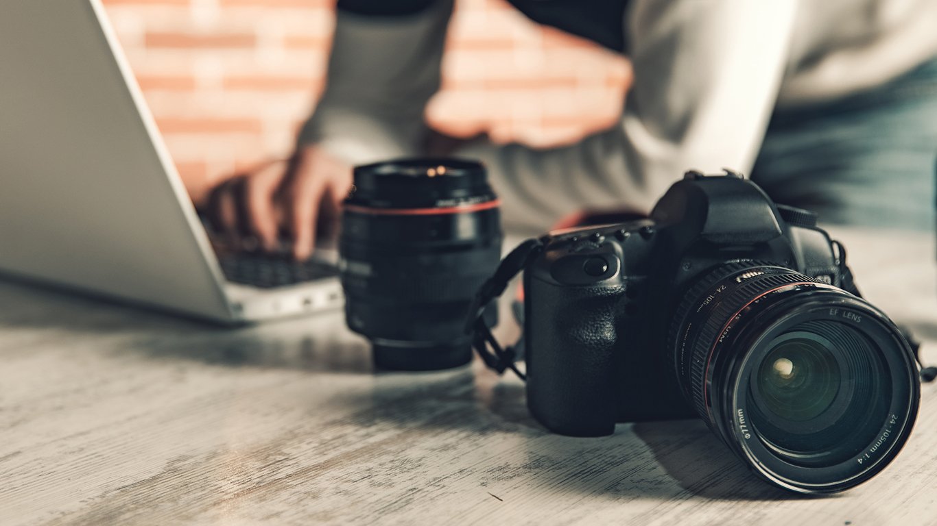 Ile kosztuje fotograf i wideo na evencie? Cennik i prawa 2026