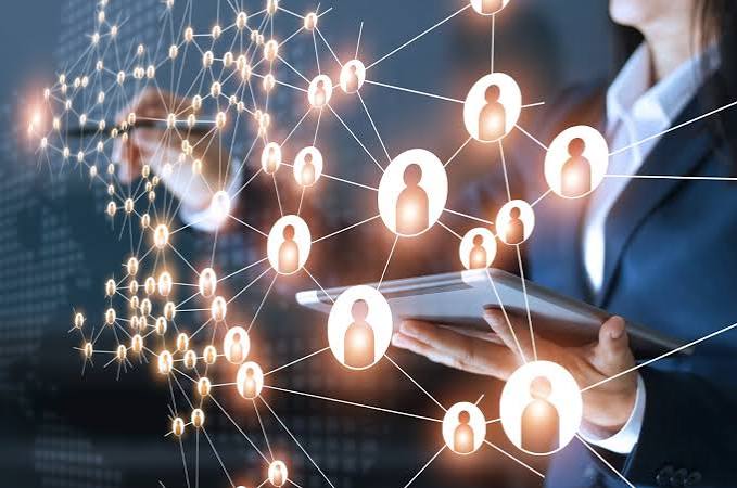 Co to jest networking biznesowy? Definicja i zastosowanie