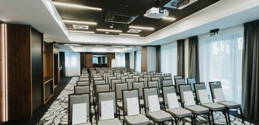 SALA B+C