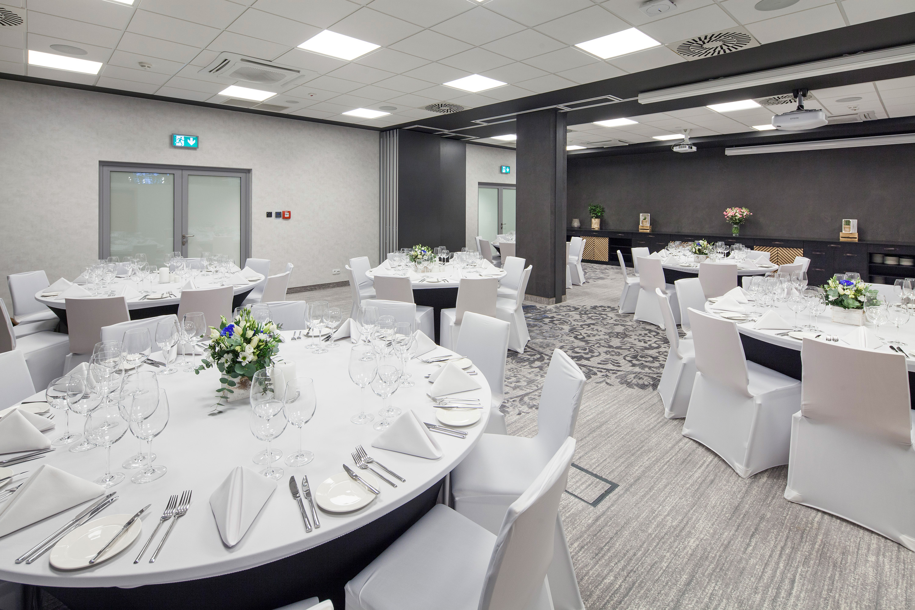 Sala B+C