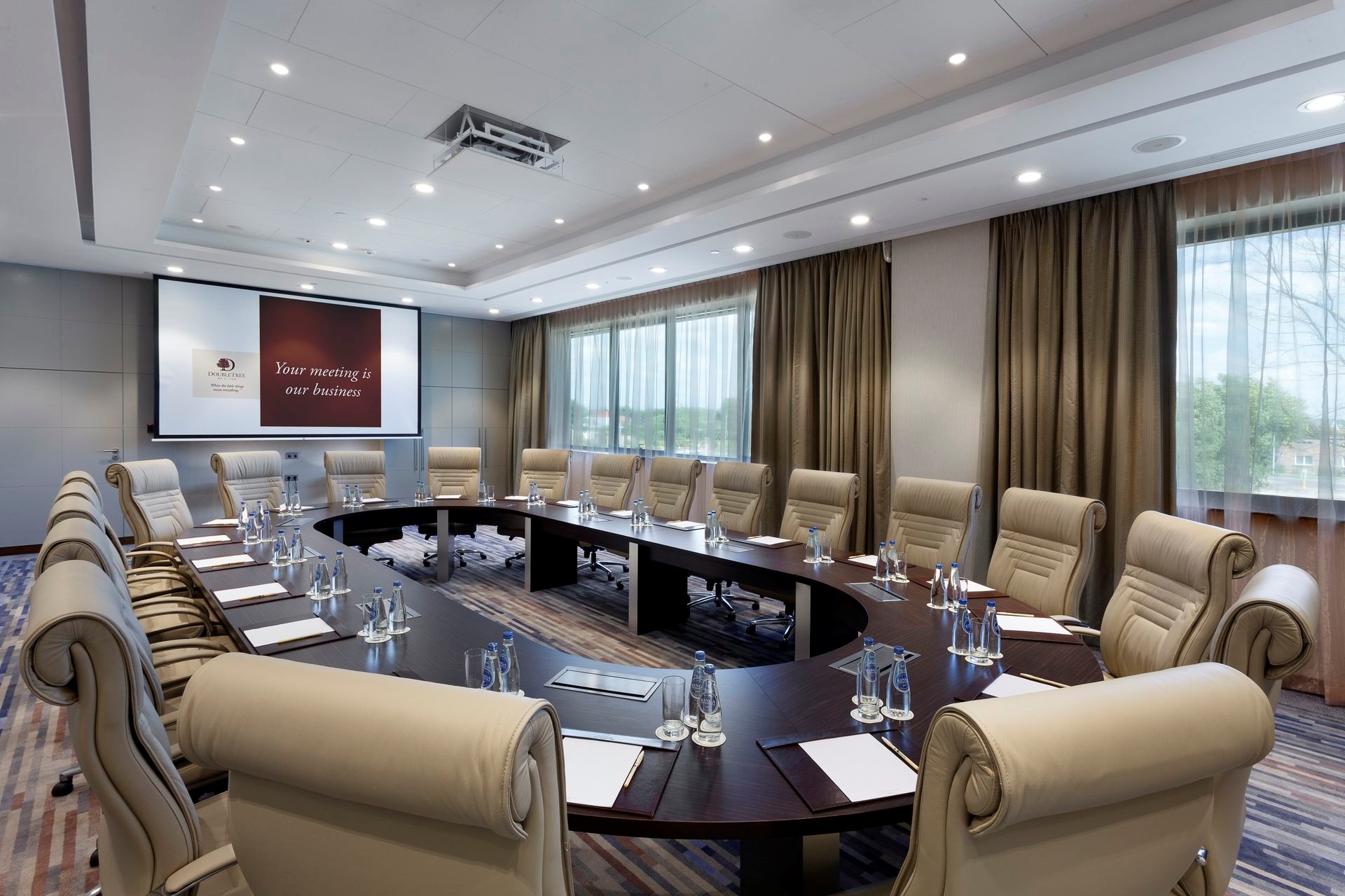 Wawer Boardroom