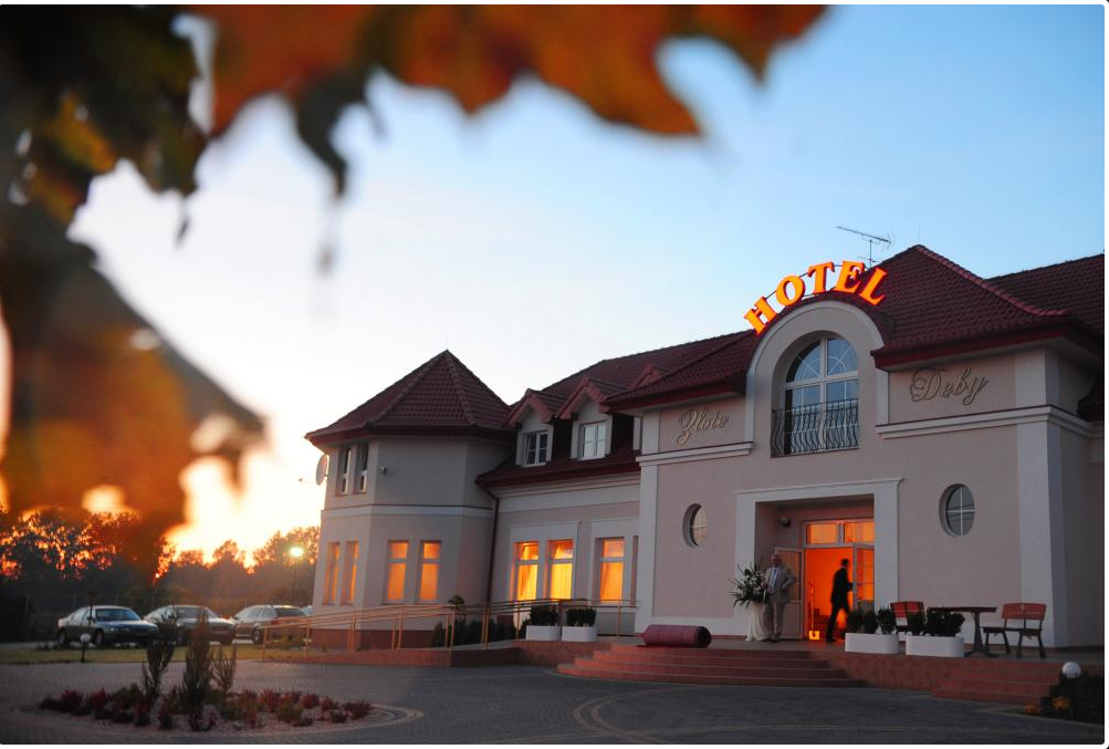 Hotel Złote Dęby*** — Hotel Konferencyjny w Warszawa