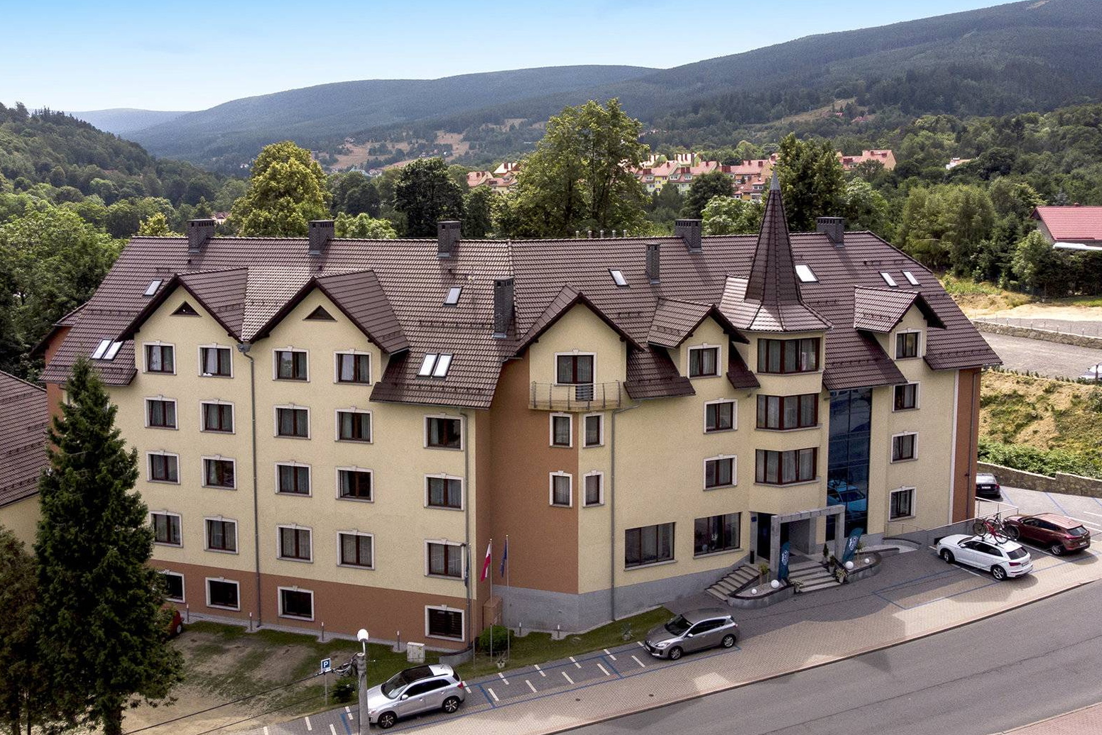 Krasicki Hotel Resort*** & Spa — Hotel Konferencyjny w Świeradów-Zdrój