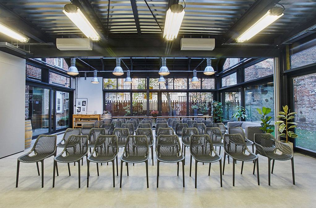Sala Patio 1