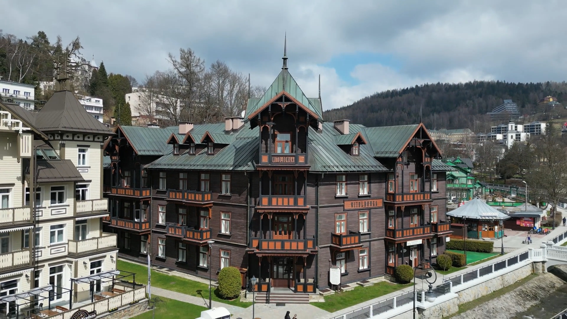 Pensjonat Witoldówka — Hotel Konferencyjny w Krynica-Zdrój