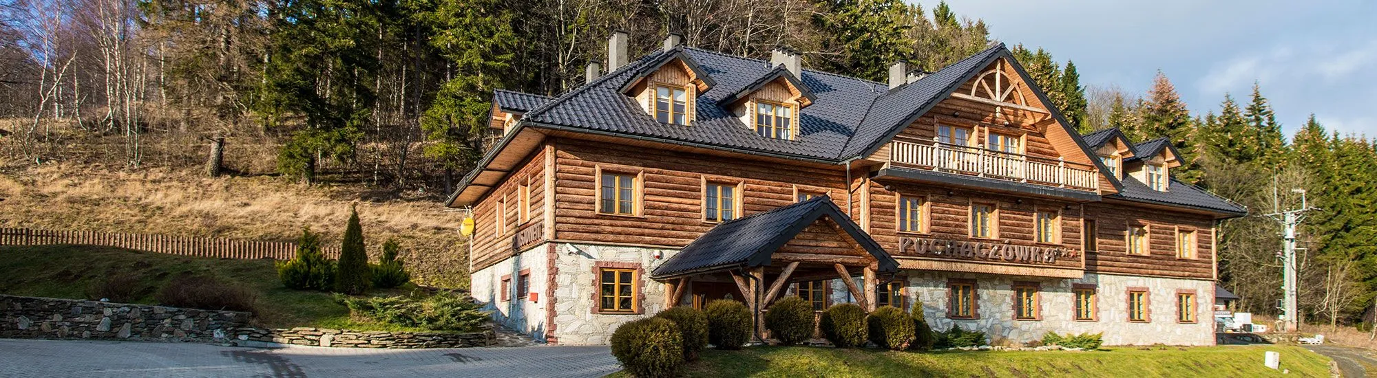Kompleks Gastronomiczno-Hotelowy Puchaczówka — Hotel Konferencyjny w Stronie Śląskie