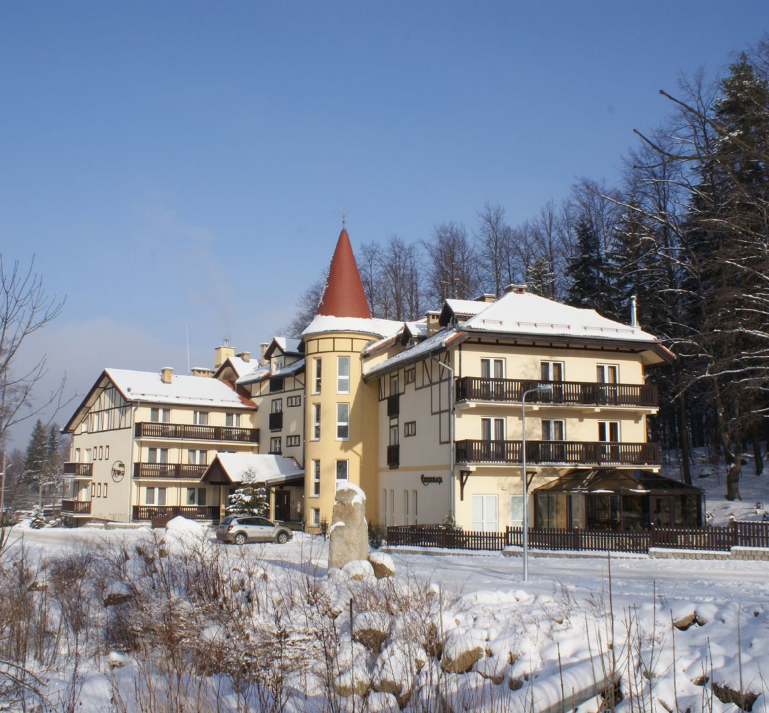 Hotel Nowa-Ski — Hotel Konferencyjny w Karpacz
