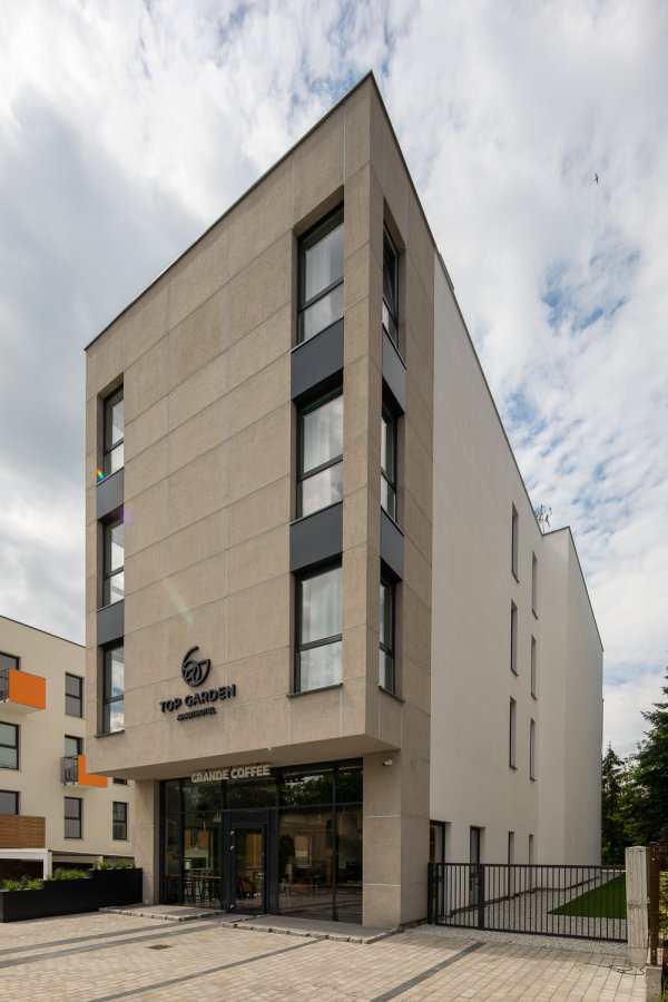 Top Garden Aparthotel — Conference Hotel w Torun