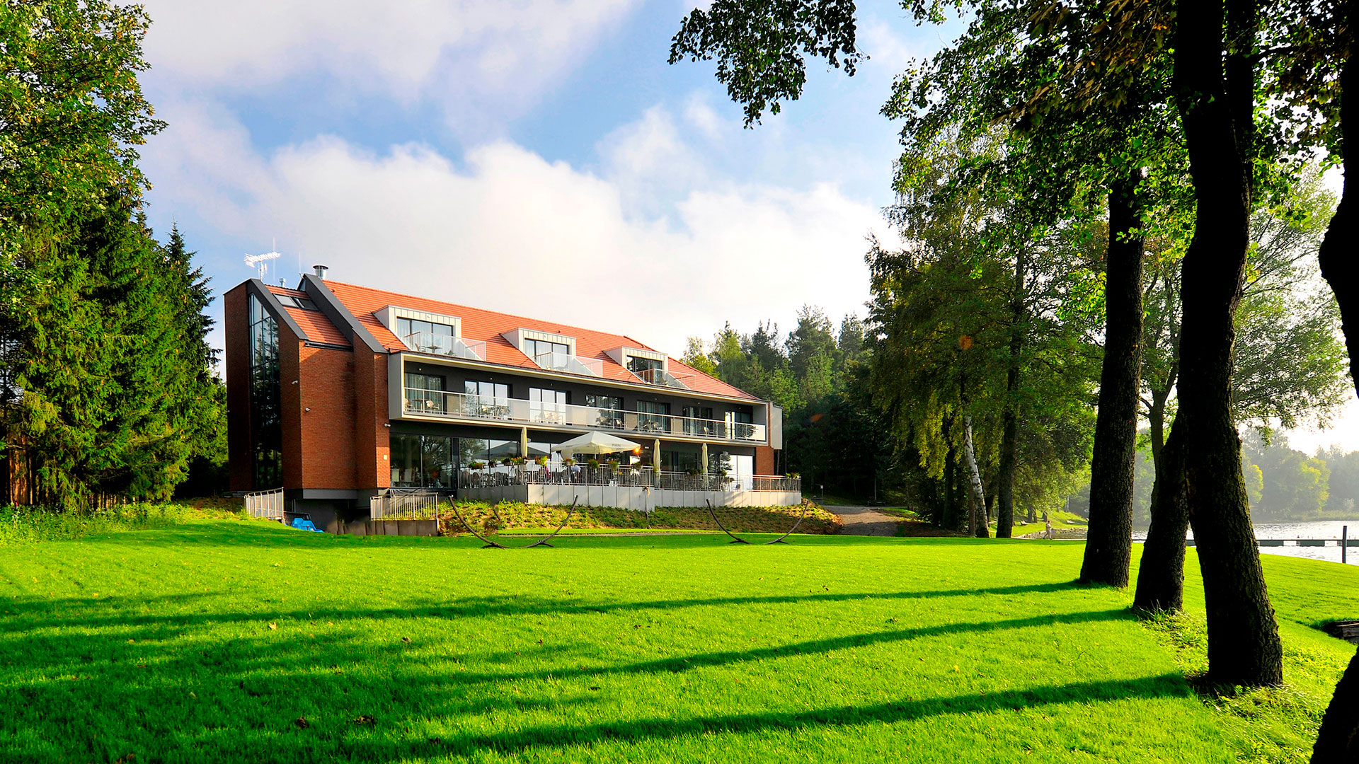 Blue & Green Masurian Hotel Medi & Spa Ogonki — Hotel Konferencyjny w Ogonki